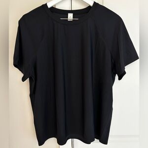 Lululemon Waterside Relaxed Fit UVP Short Sleeve Swim Top Rash Guard Black L